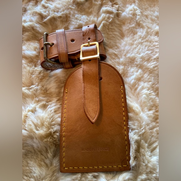 Louis Vuitton Luggage Tag - Picture 3 of 3